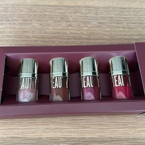 Mini Beyond Gloss Vault